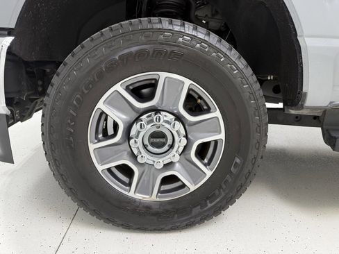 Used 2024 Ford F250 Lariat image 13