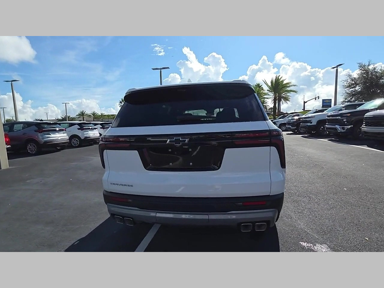 New 2027 Chevrolet Traverse LT w/ Driver Confidence Package FWD image 19