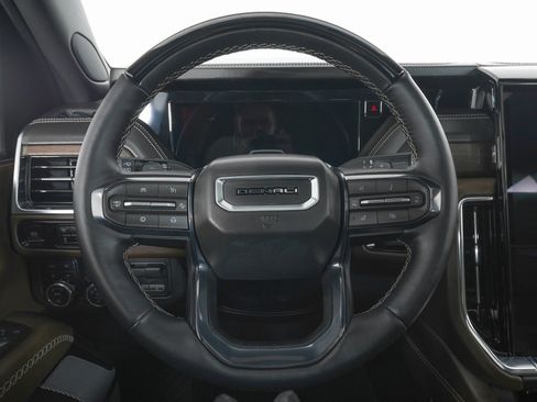 Used 2026 GMC Yukon XL Denali Ultimate AWD/4WD image 27