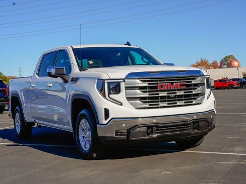New 2026 GMC Sierra 1500 SLE w/ Preferred Package image 5