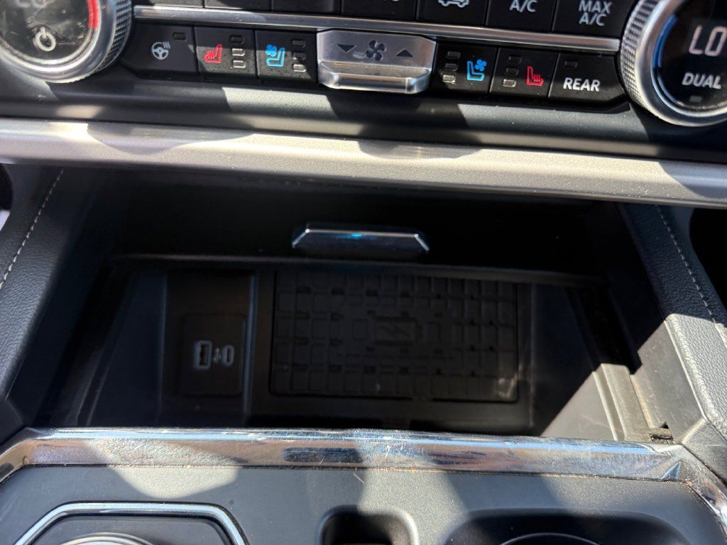 Used 2024 Ford Expedition XLT RWD image 25