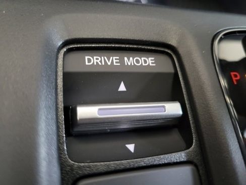 Used 2025 Honda CR-V Sport-L image 14