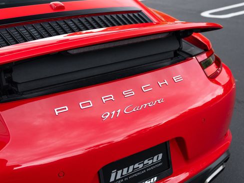 Used 2017 Porsche 911 Carrera RWD image 19