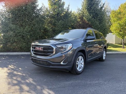 Certified 2021 GMC Terrain SLE w/ Driver Convenience Package image 1