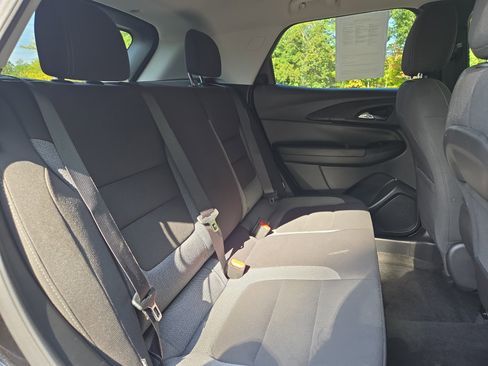Used 2025 Chevrolet TrailBlazer LT image 28