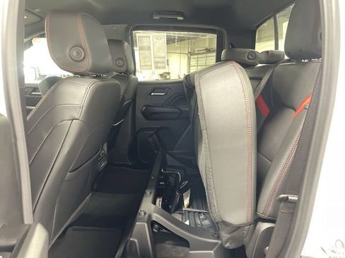 New 2026 Chevrolet Colorado Z71 w/ Z71 Convenience Package 2 AWD/4WD image 24