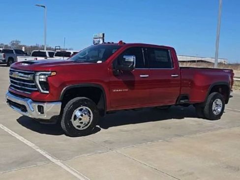 New 2026 Chevrolet Silverado 3500 LTZ w/ LTZ Convenience Package AWD/4WD image 4