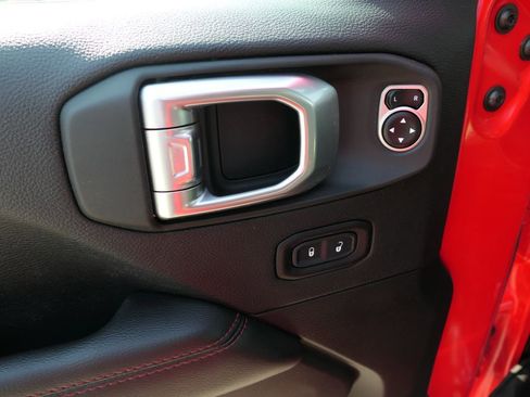 Used 2020 Jeep Wrangler Unlimited Rubicon AWD/4WD image 17