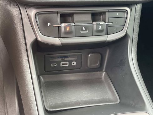 Used 2023 GMC Terrain AT4 AWD/4WD image 36