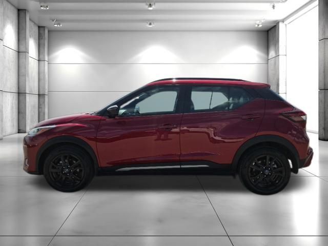 Used 2023 Nissan Kicks SR w/ SR Premium Package FWD image 8