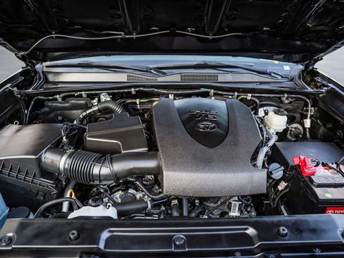 Certified 2023 Toyota Tacoma SR5 image 27