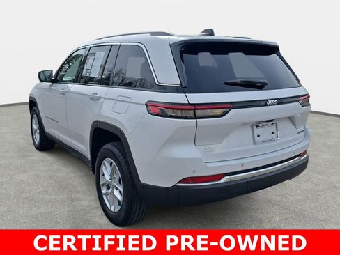 Used 2023 Jeep Grand Cherokee Laredo image 7