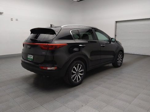 Used 2017 Kia Sportage EX image 9