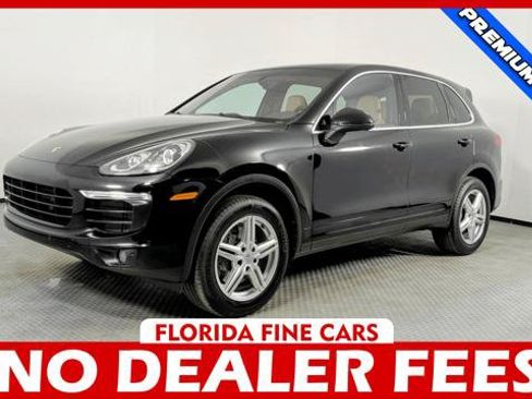 Used 2016 Porsche Cayenne w/ Premium Package AWD/4WD image 1