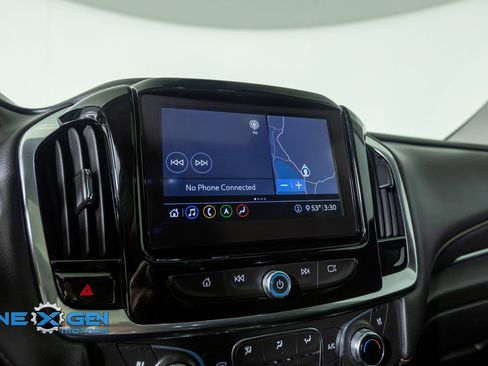 Used 2020 Chevrolet Traverse Premier FWD image 19