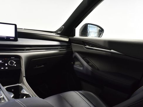 Certified 2026 INFINITI QX60 Sport w/ Dark Cargo Package image 15