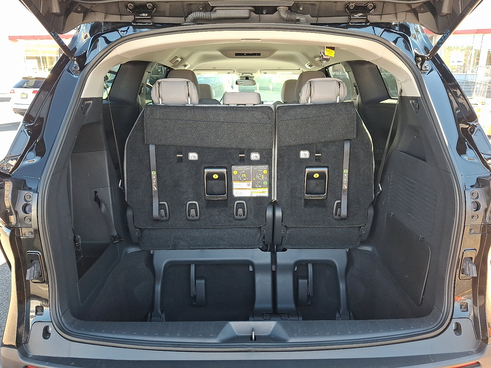 Certified 2025 Toyota Sienna LE AWD/4WD image 29