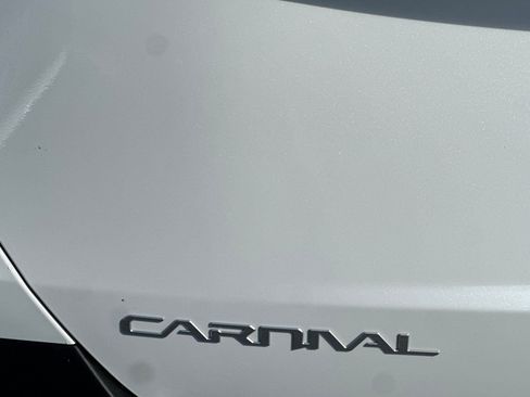 New 2026 Kia Carnival LXS image 28