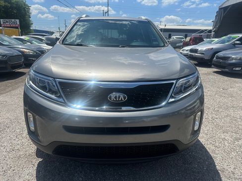 Used 2014 Kia Sorento LX w/ Touring Package (LX) image 2