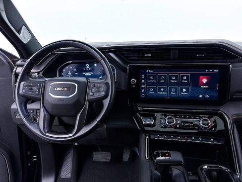 Used 2023 GMC Sierra 1500 AT4 w/ AT4 Premium Package AWD/4WD image 6