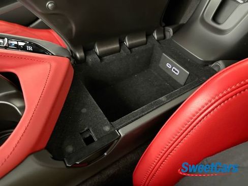 Used 2024 Chevrolet Corvette Stingray Preferred Conv w/ Z51 Performance Package RWD image 39