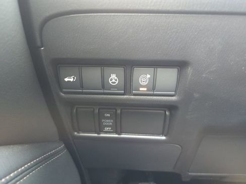 Used 2022 Nissan Armada Platinum w/ Captain's Chairs Package image 11