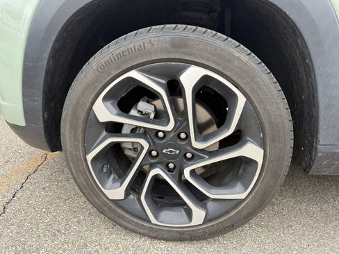 Used 2024 Chevrolet Trax RS w/ Driver Confidence Package FWD image 10