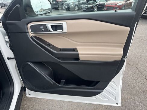 Used 2020 Ford Explorer XLT w/ Equipment Group 202A image 32