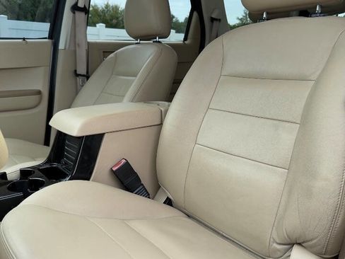 Used 2008 Ford Escape Limited FWD image 10