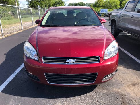 Used 2011 Chevrolet Impala LT w/ Luxury Edition Package FWD image 2