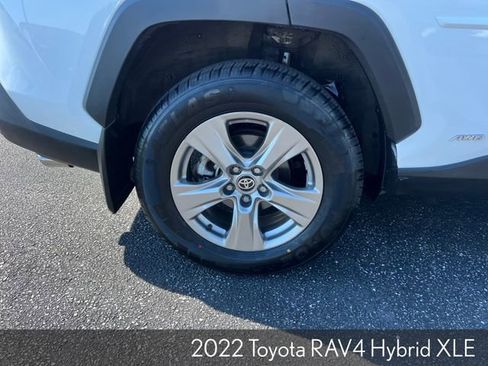 Used 2022 Toyota RAV4 XLE w/ Convenience Package AWD/4WD image 30