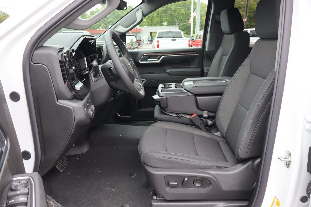 New 2026 Chevrolet Silverado 1500 LT AWD/4WD image 5
