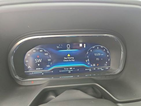 Used 2022 Chevrolet Suburban RST w/ Sport Performance Package image 25