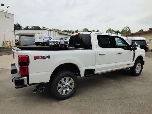 New 2026 Ford F250 Lariat w/ Lariat Ultimate Package image 3