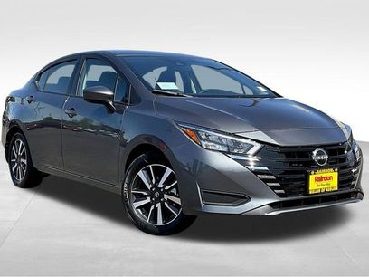 New 2025 Nissan Versa SV w/ Trunk Package