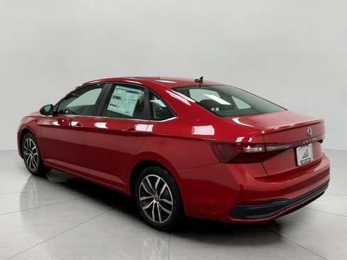 New 2026 Volkswagen Jetta SE FWD image 6