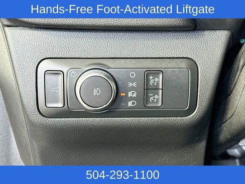 Used 2022 Ford Escape SEL w/ Technology Package image 10