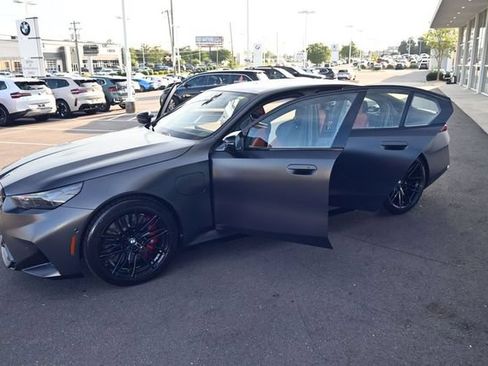 Used 2026 BMW M5 w/ Executive Package AWD/4WD image 41