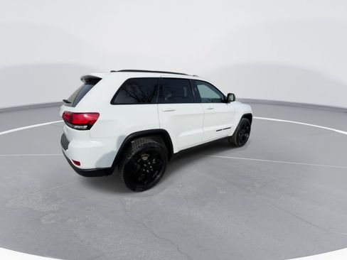 Used 2020 Jeep Grand Cherokee Laredo AWD/4WD image 20
