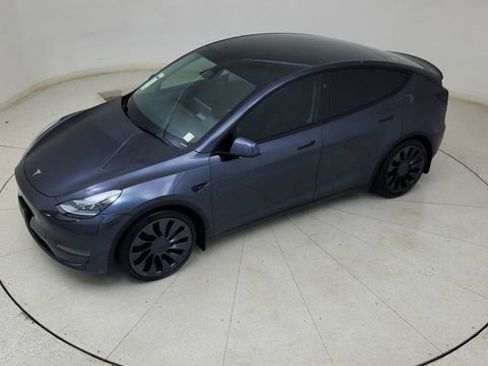 Used 2025 Tesla Model Y Performance image 78