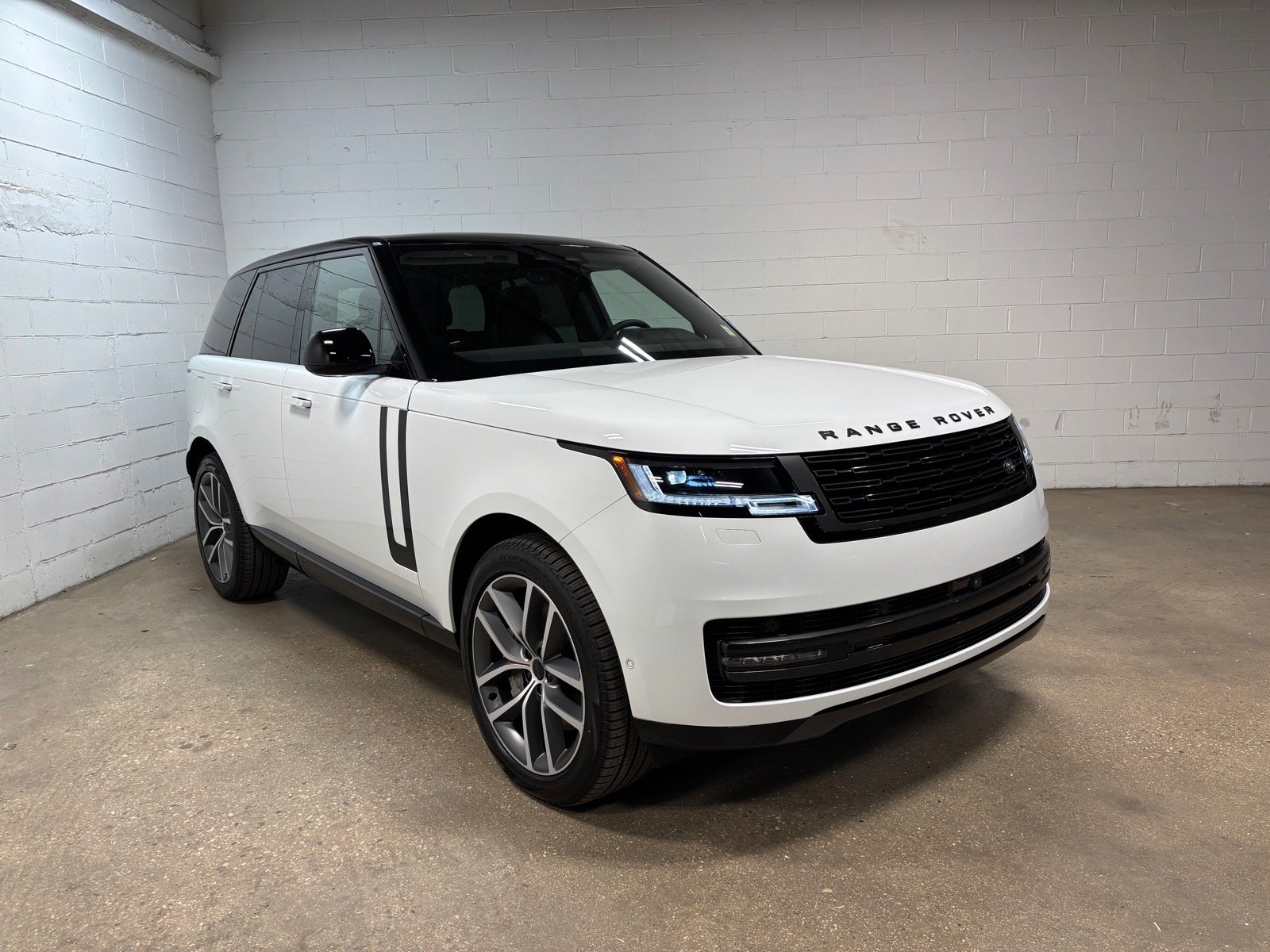 New 2026 Land Rover Range Rover SE AWD/4WD image 4