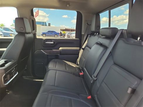Used 2023 GMC Sierra 3500 Denali w/ Denali Ultimate Package image 11
