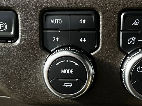 Used 2022 GMC Sierra 1500 SLT w/ SLT Premium Plus Package image 26