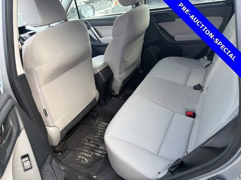 Used 2015 Subaru Forester 2.5i Premium image 11
