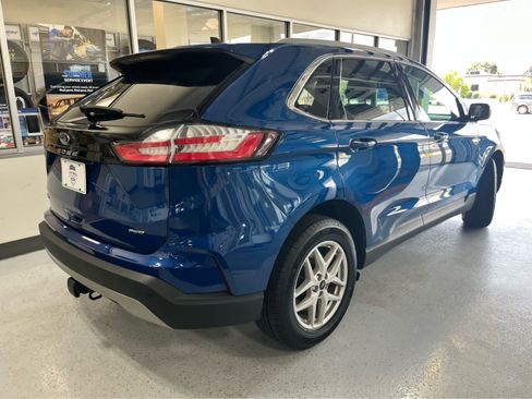 Used 2024 Ford Edge SEL w/ Convenience Package AWD/4WD image 8