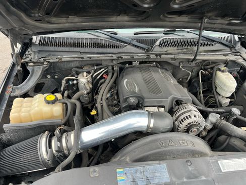 Used 2003 Chevrolet Suburban 2500 LT w/ LT Preferred Equipment Group image 20