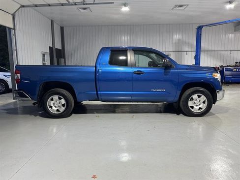 Used 2017 Toyota Tundra SR5 image 8