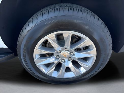 Used 2026 Chevrolet Tahoe Premier AWD/4WD image 38