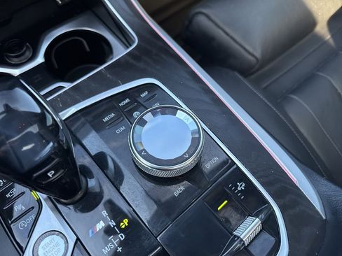 Used 2020 BMW X7 M50i w/ Dynamic Handling Package image 35