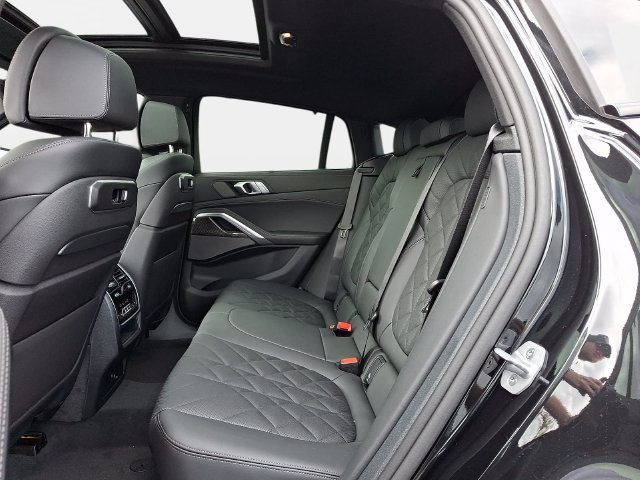 New 2027 BMW X6 M60i w/ Executive Package AWD/4WD image 9